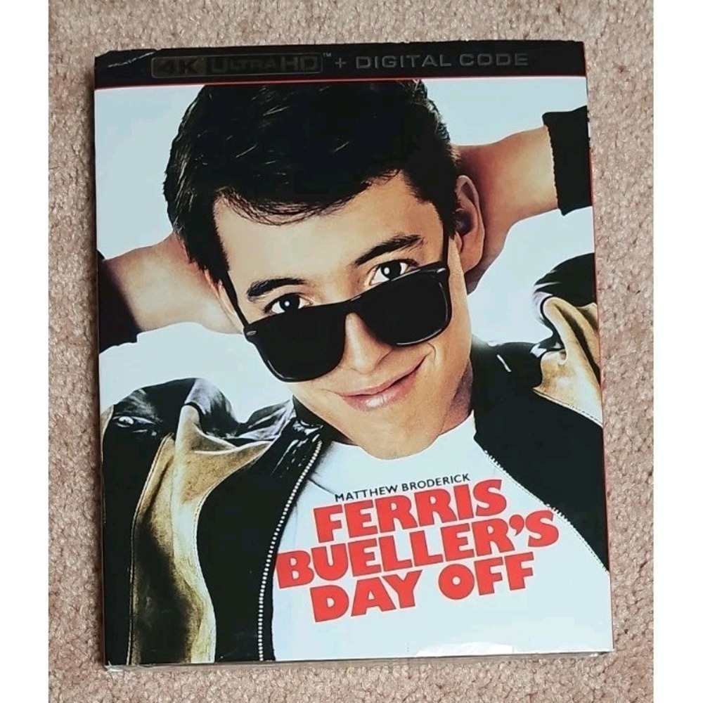 Ferris Bueller's Day Off 4K Ultra HD + Digital Code With Slipcover NEW *SEE PICS